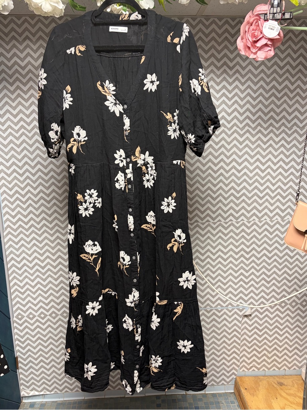 Women's Black Floral Button-Front Midi Dress